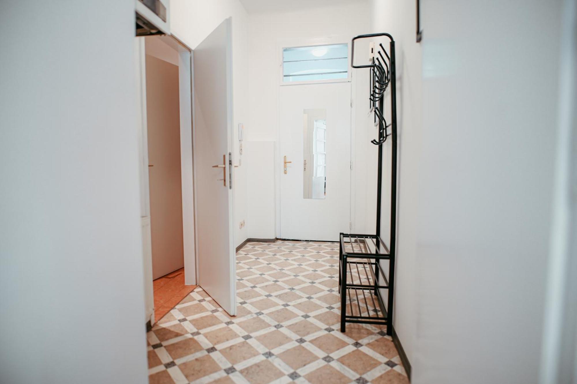Raimond Apartment Top 27 Виена Екстериор снимка